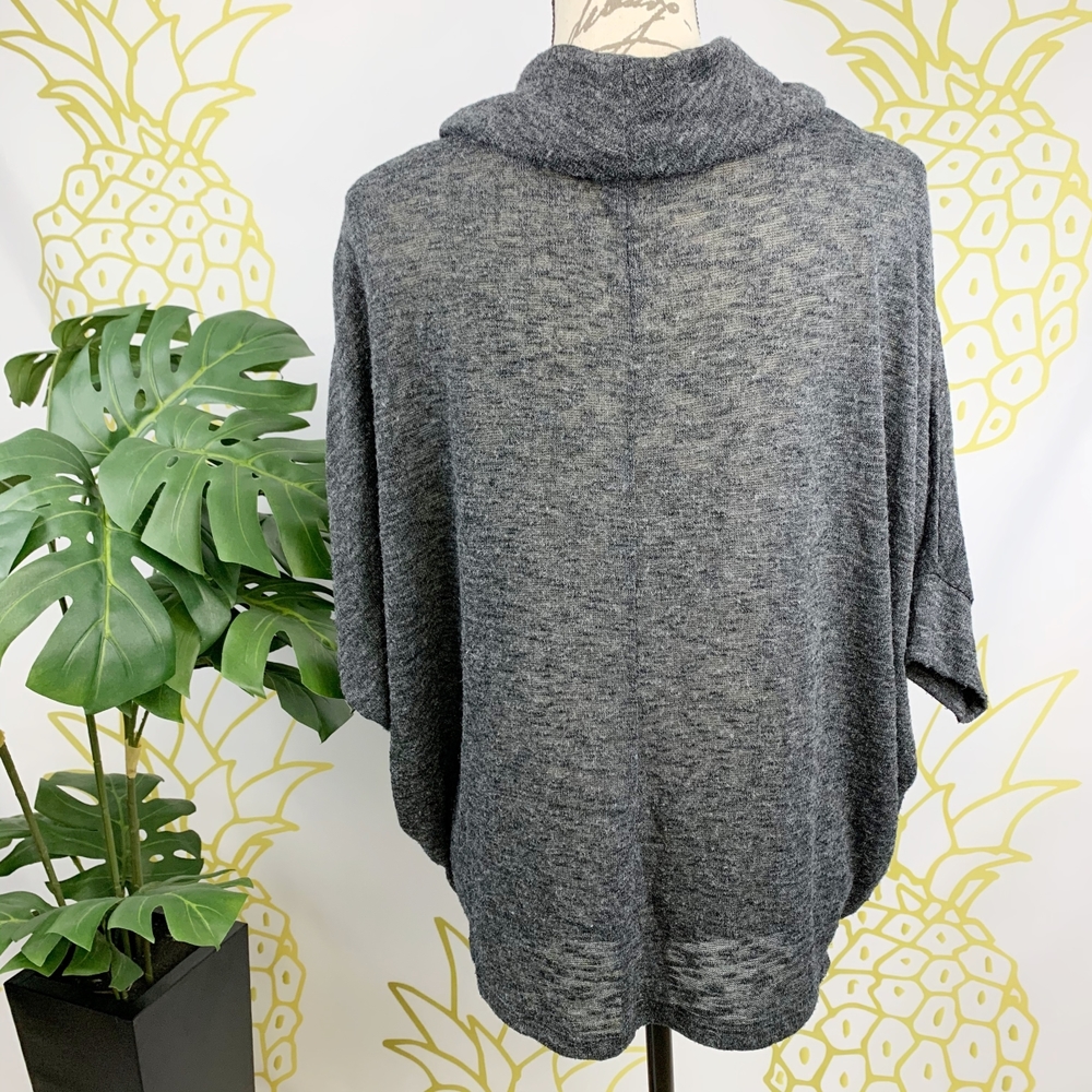 Old Navy Lightweight Heathered Gray Cowl Neck Top Women's M Dolman Sleeves EUC! - Picture 7 of 7